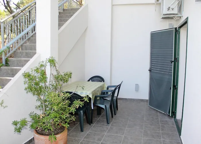 By The Sea Jelsa, Hvar - 5723 Apartament Jelsa (Hvar)